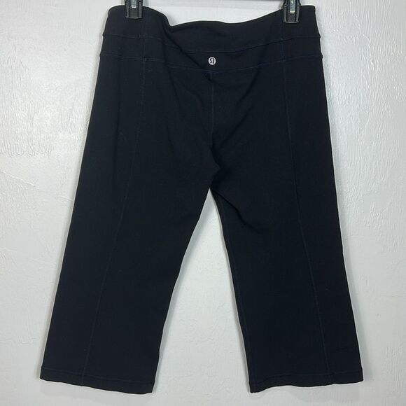 Lululemon Athletica Reversible Groove Capri In Black Size 10 - Picture 3 of 8